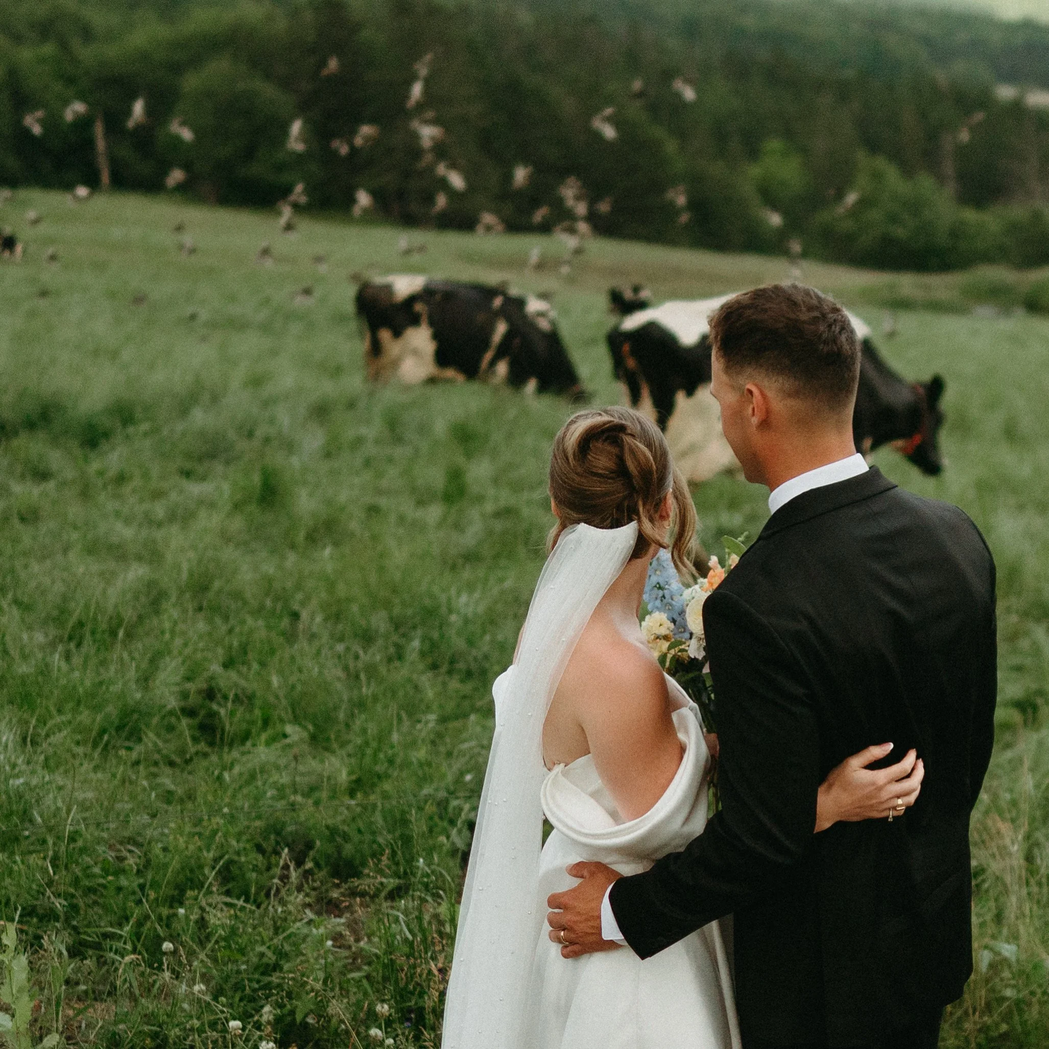 Rustic table setting at one of Laurie’s customers wedding.