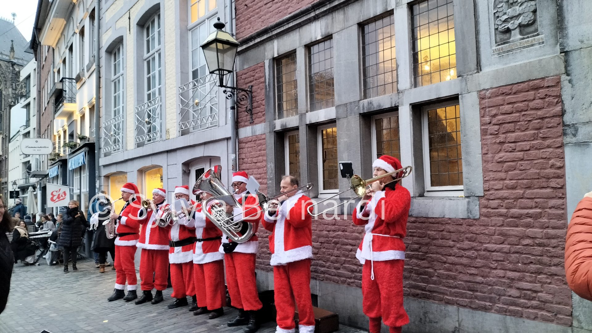 Santa's Orchestra Christmas in the City
