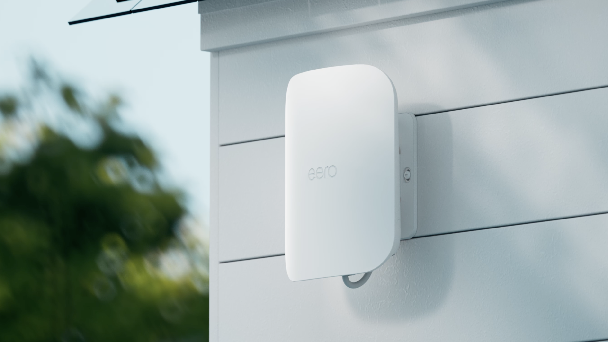 Outdoor access point under pergola, Chicago backyard