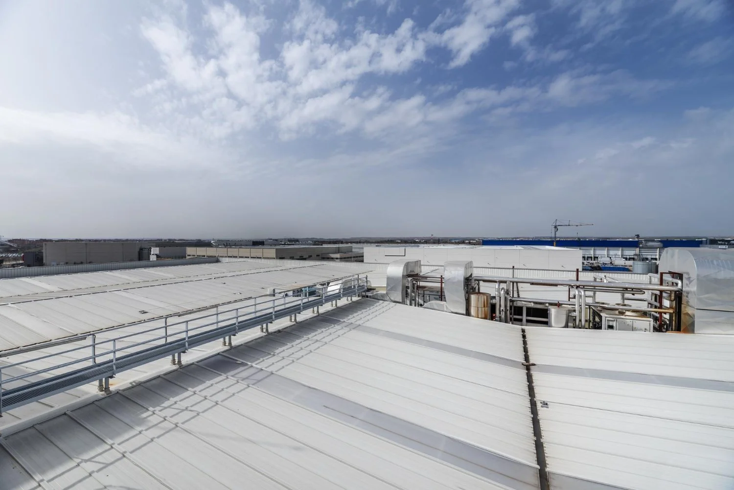 How Weather Changes Affect Your Commercial Roof