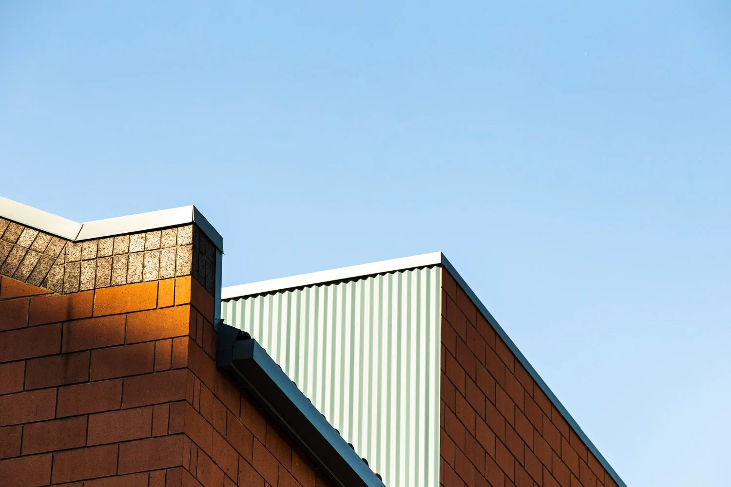 Commercial Roof Maintenance Tips for Virginia Beach Summers
