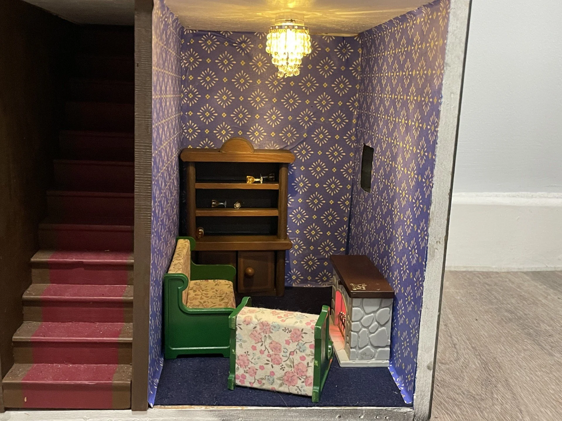 Ground Floor: Monto