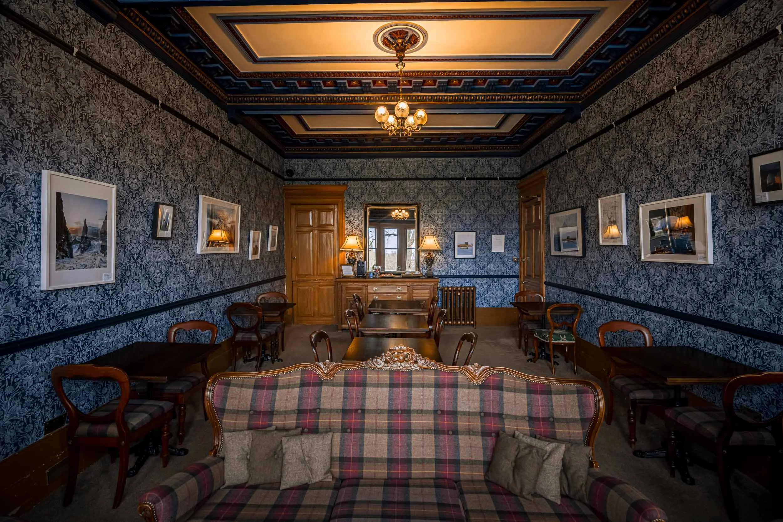 Alamo Lounge - 0001.jpg