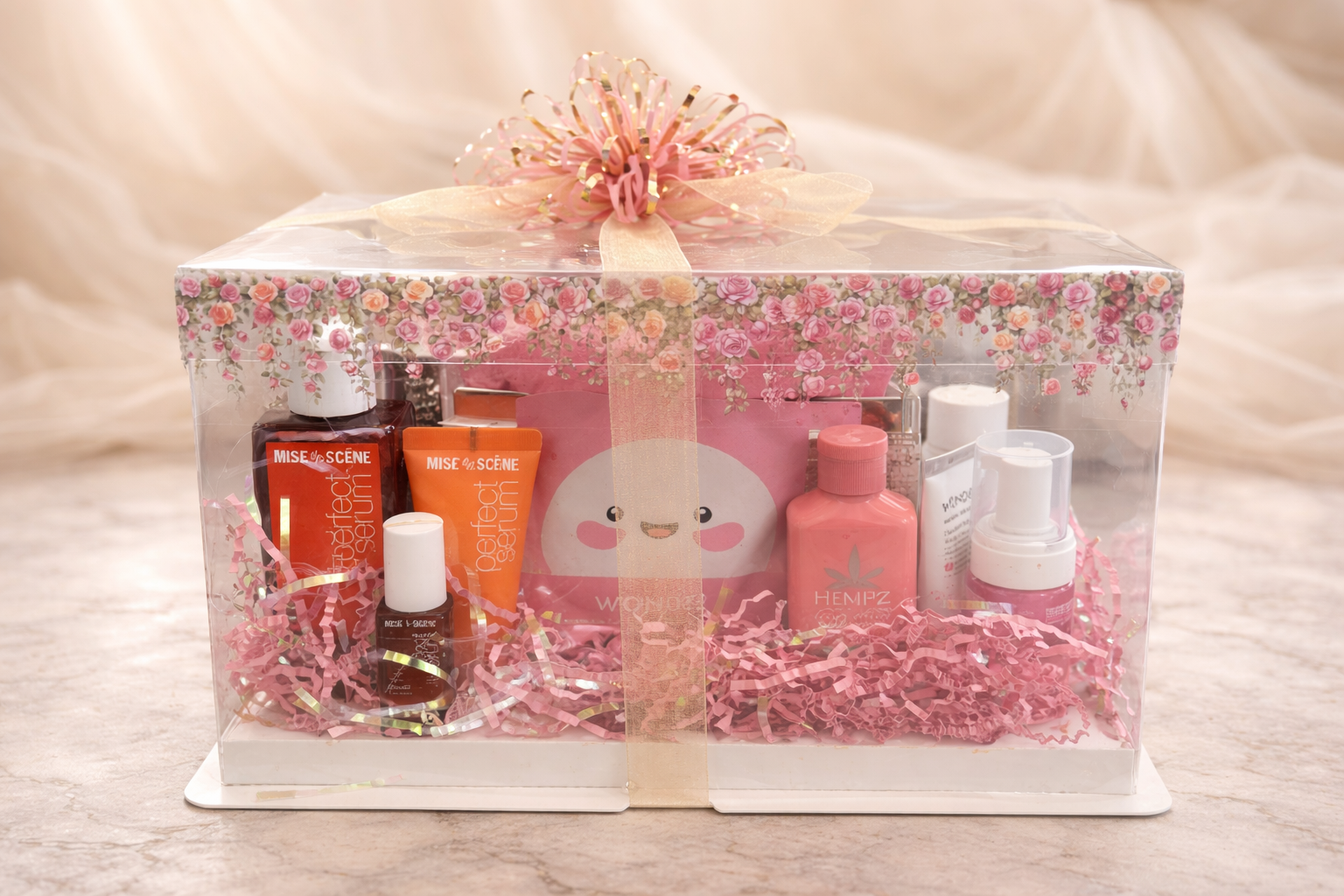 Elegant beauty gift set display.png