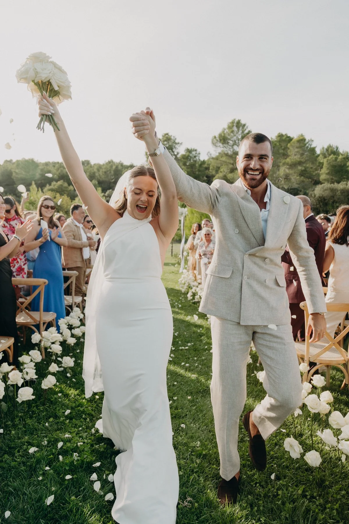 sortie cérémonie mariage au Mas des Costes en Provence