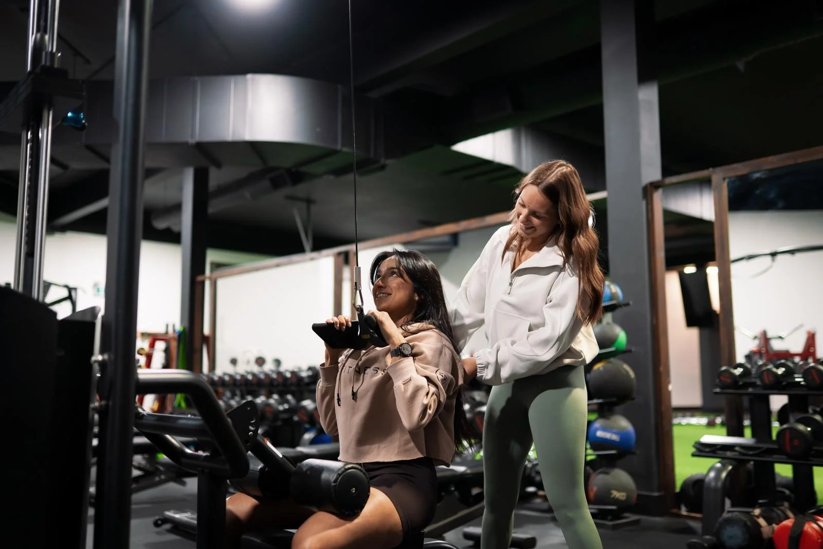 Head personal trainer of Ellavate Fitness in London. Ontario helping clients form