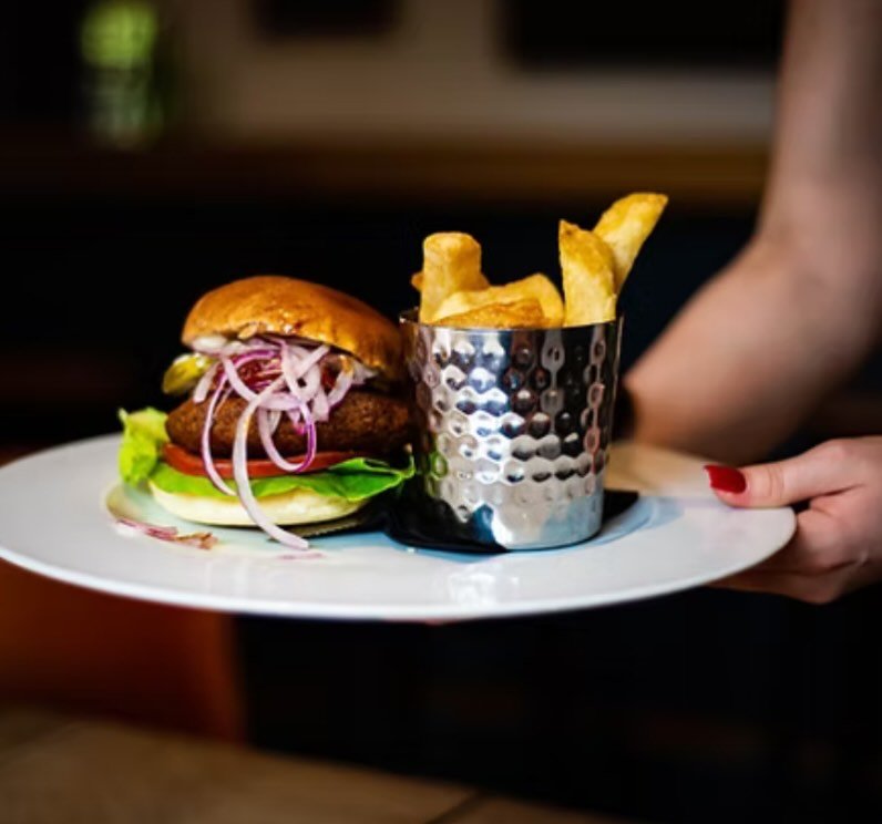 Why wait for the Weekend when &pound;12 Tuesdays look this good? 😋

Great drinks, even better company, and prices that keep the good times going all night long.
Grab your mates, grab a table, and let&rsquo;s make Tuesday the new Friday!

#norfolkpub