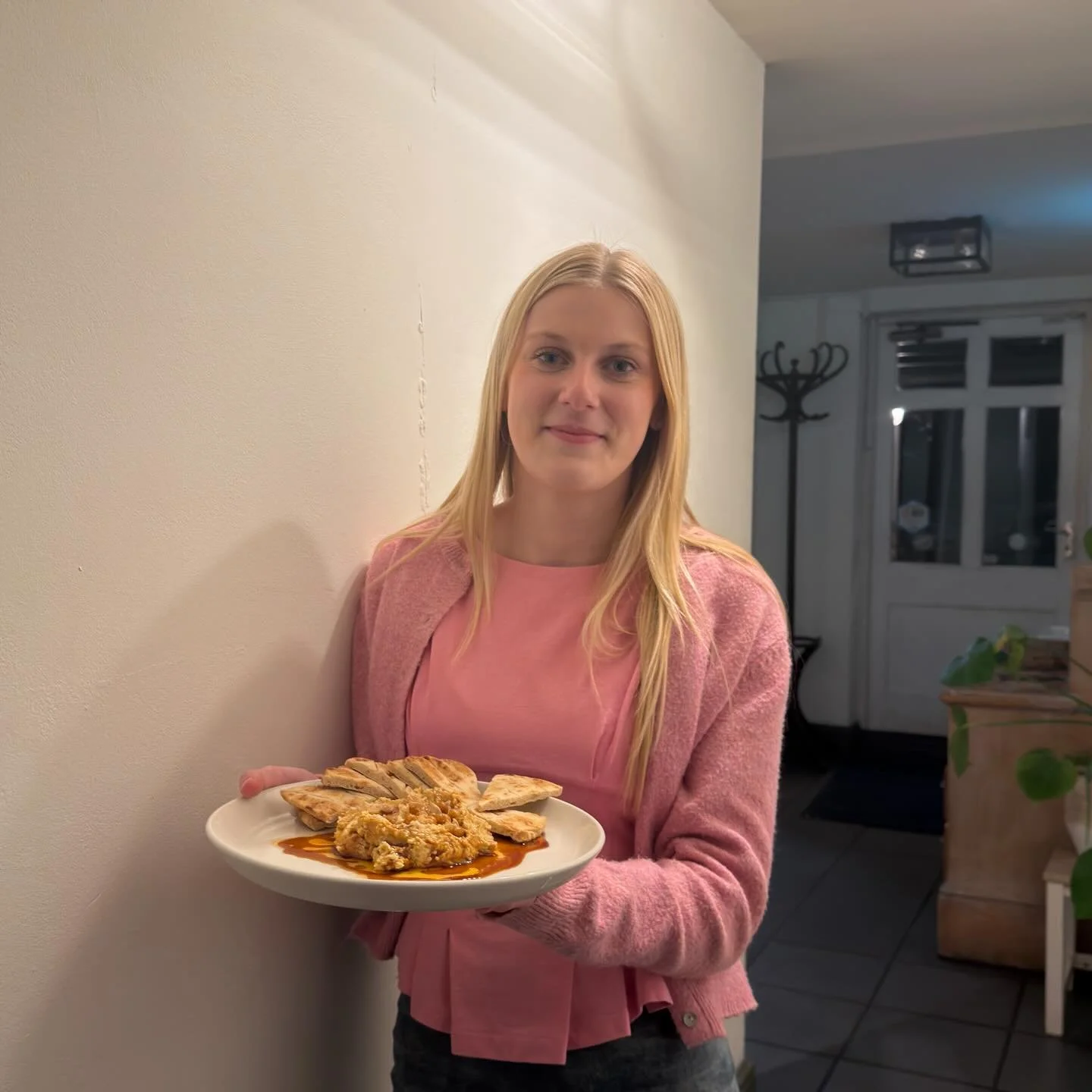 ✨ Craving something delicious? ✨

Come and join us for our mouth-watering small plates &mdash; perfect for sharing, grazing, or keeping all to yourself 😋🍽️

Great food, great company, and plenty of flavour in every bite 💛
Pop in and treat yourself