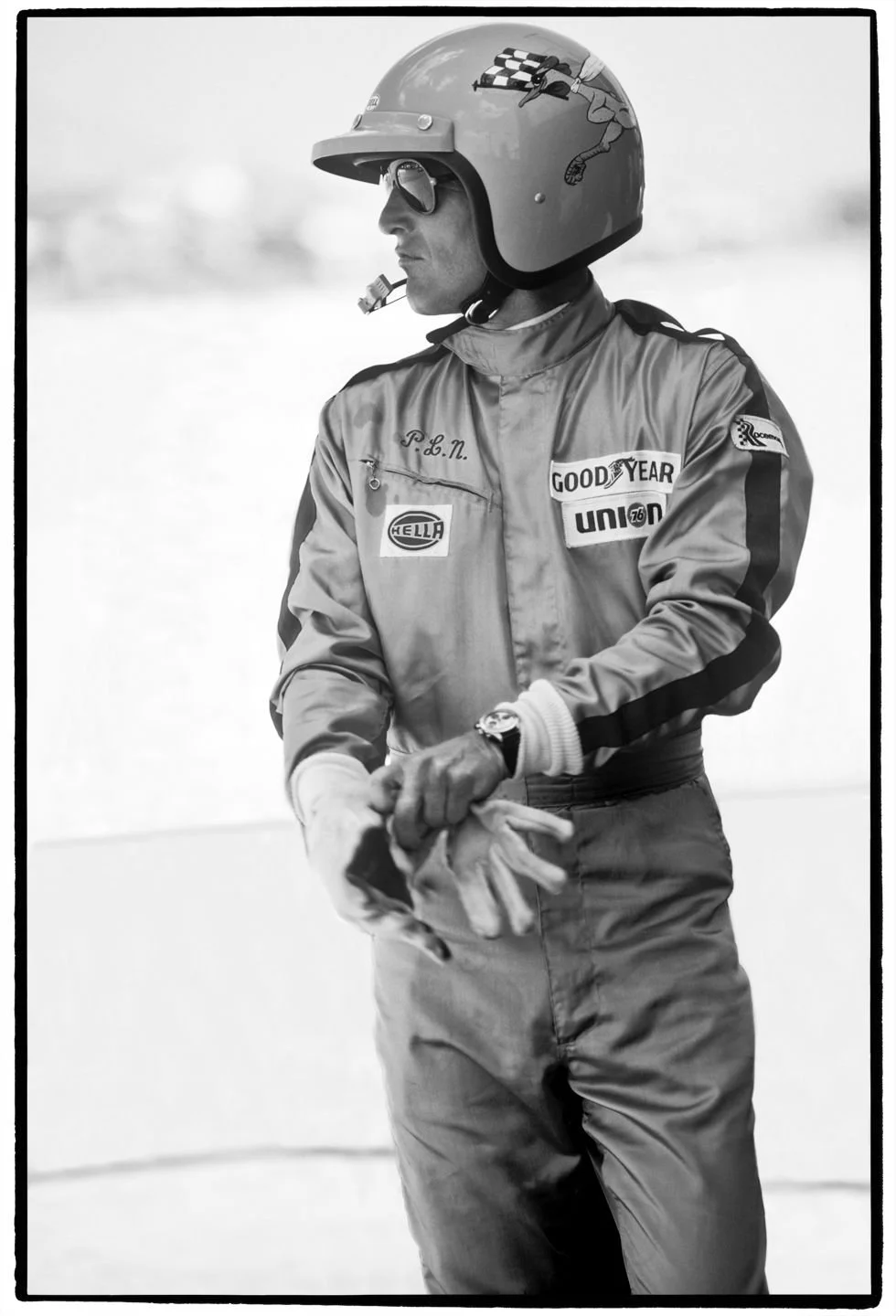 Paul Newman Full Length.jpg