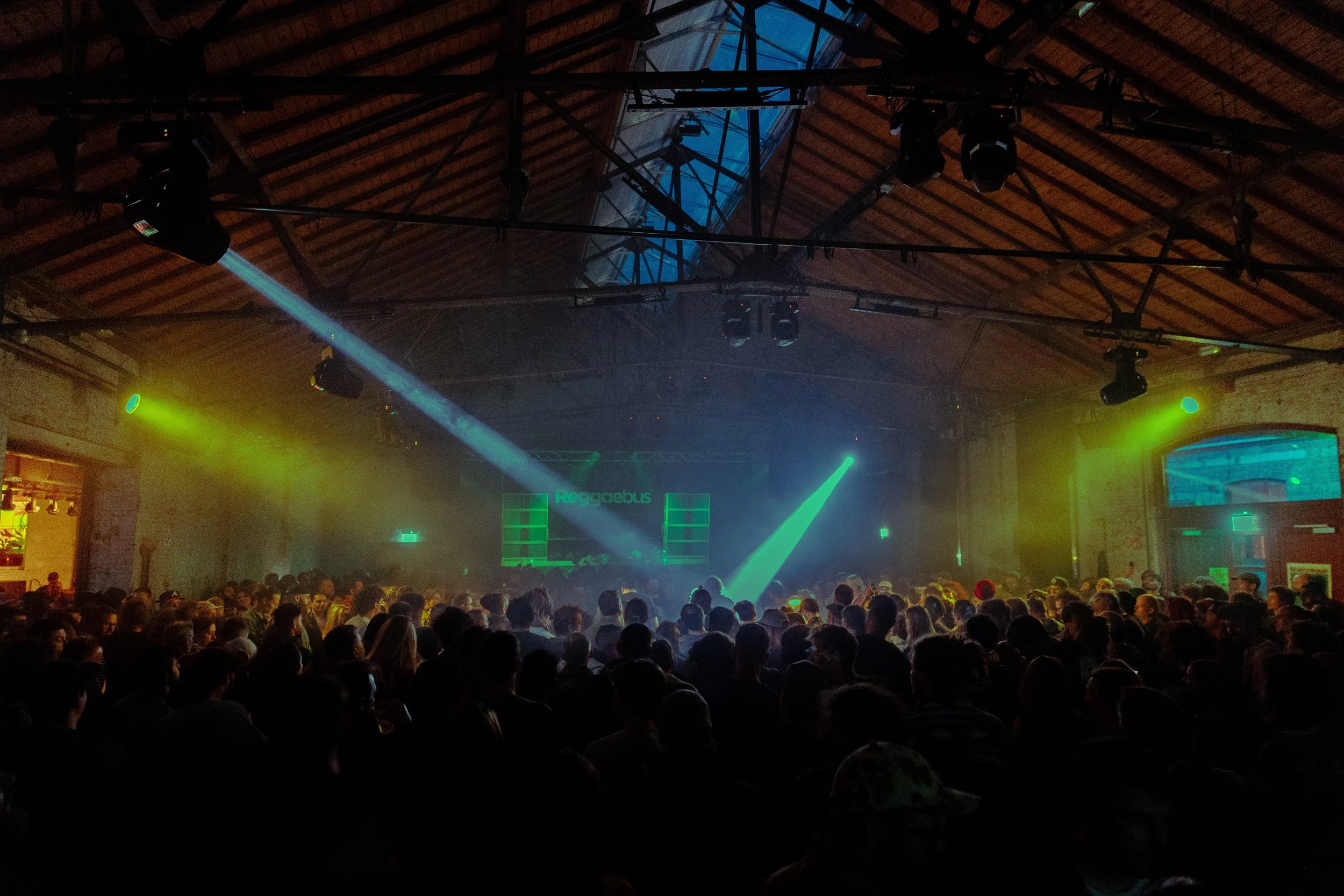 reggaebus-brussels (3).jpg