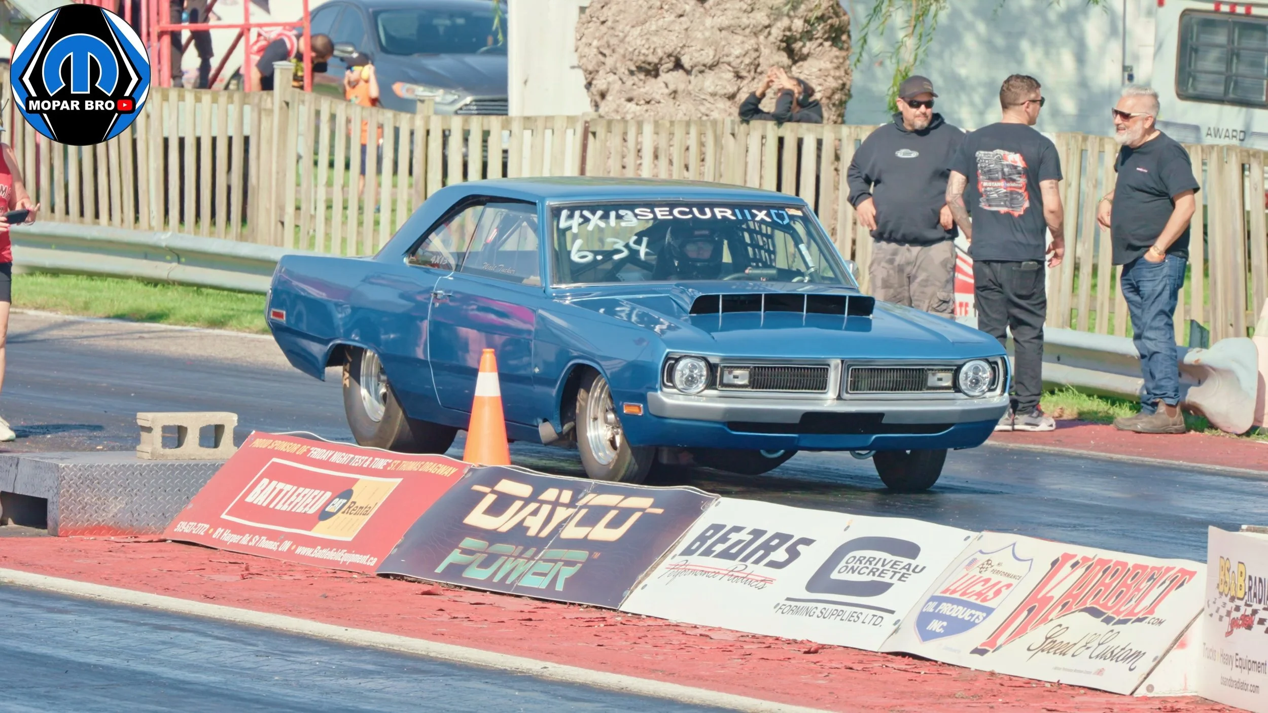 Phenomenal DodgeDart Drag Races 