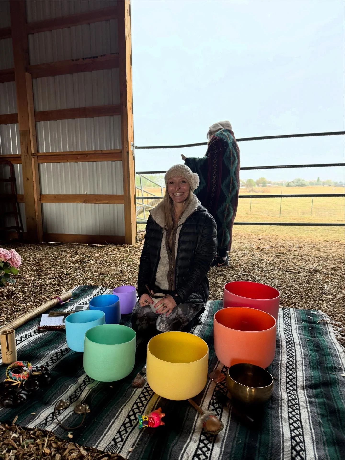 A huge thank you to @joystar33 for another beautiful session on the farm! And thank you to everyone that joined us! We feel very lucky to have these events and to be able to share this special place with you. #thistolfarm #thisoldfarm #camdazcofarm