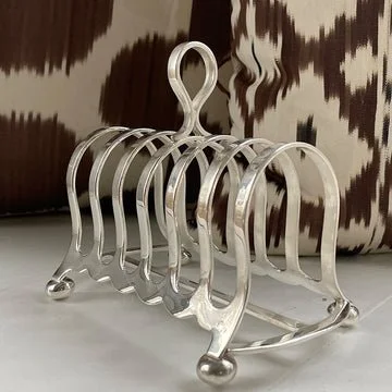 Vintage 6-Slice Toast Rack. 