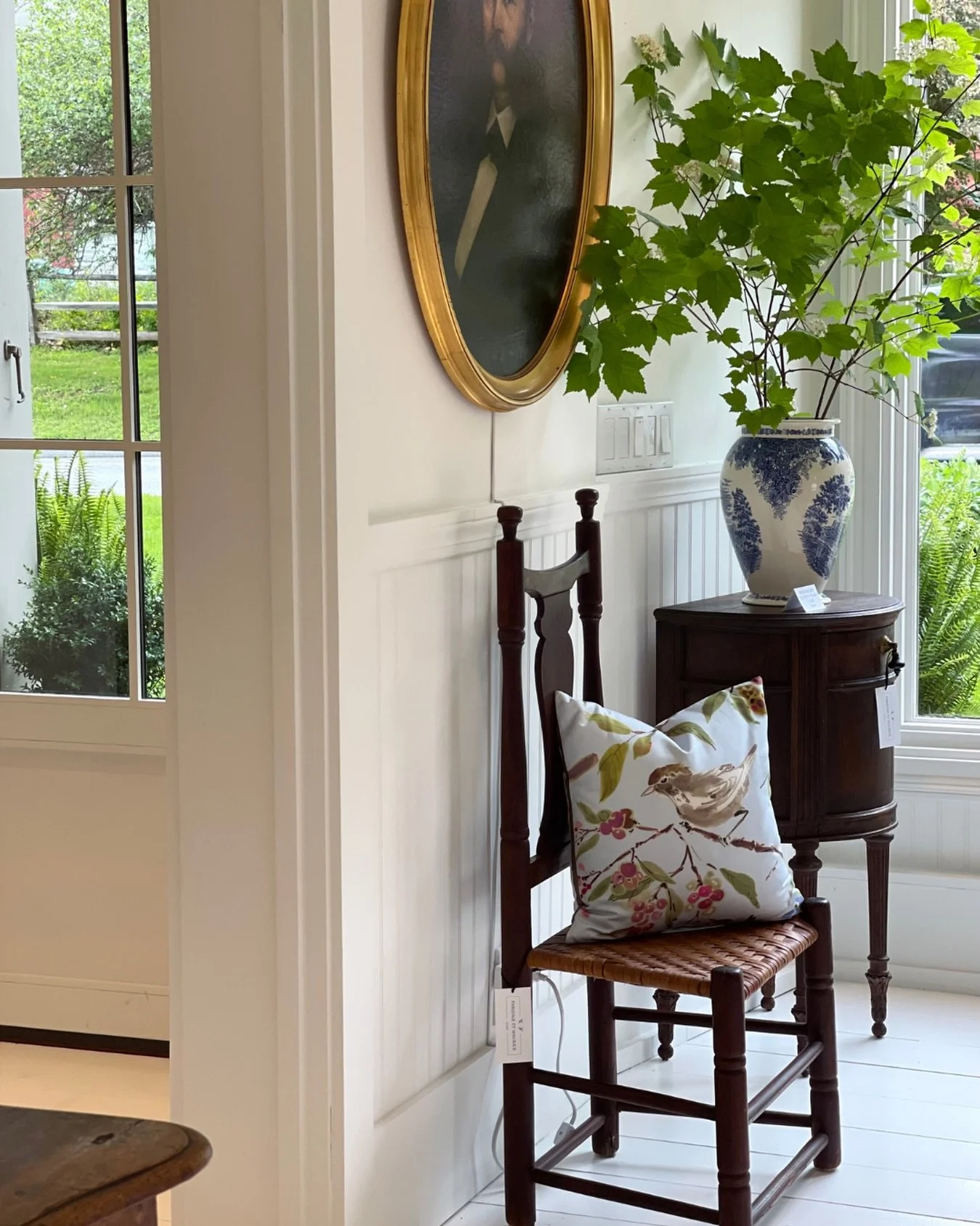 C U R I O U S 
a peek inside Pasquale et Maurice Home in Litchfield, Connecticut. 

Anne recently joined co-founders Lino Carlota and Gregory Caron in conversation, and loved discovering a piece of their beautiful world.

📸 @pasquale_et_maurice_home