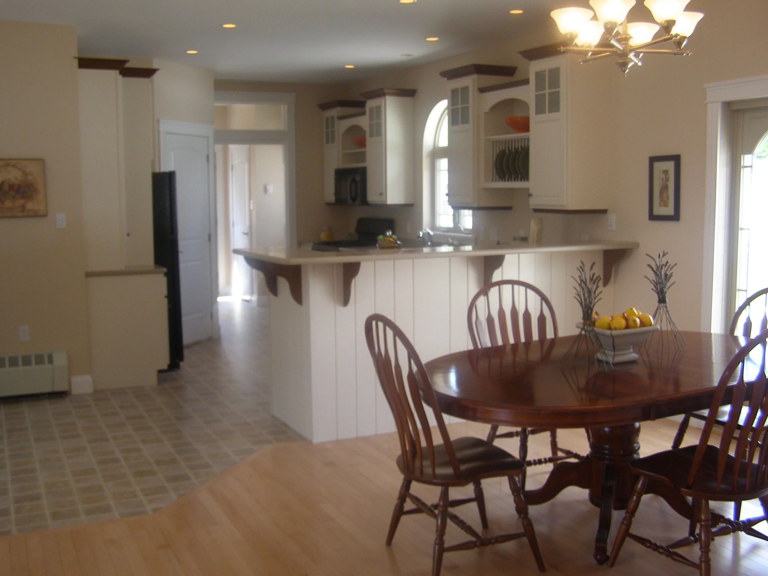 Dining Area into Kitchen.