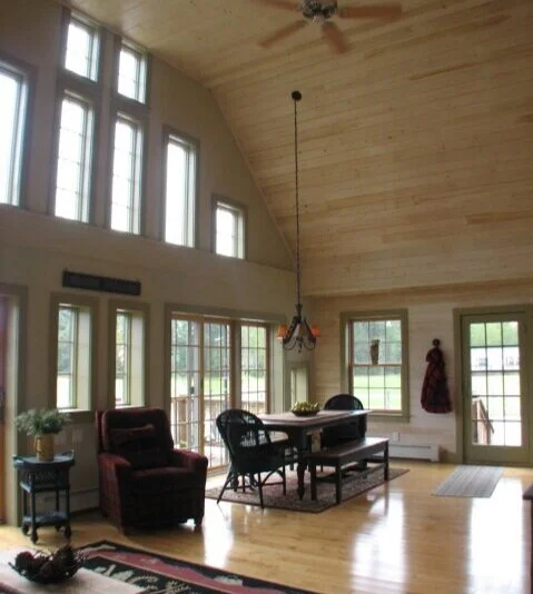 Dining Area Vault Ceiling and Wall.