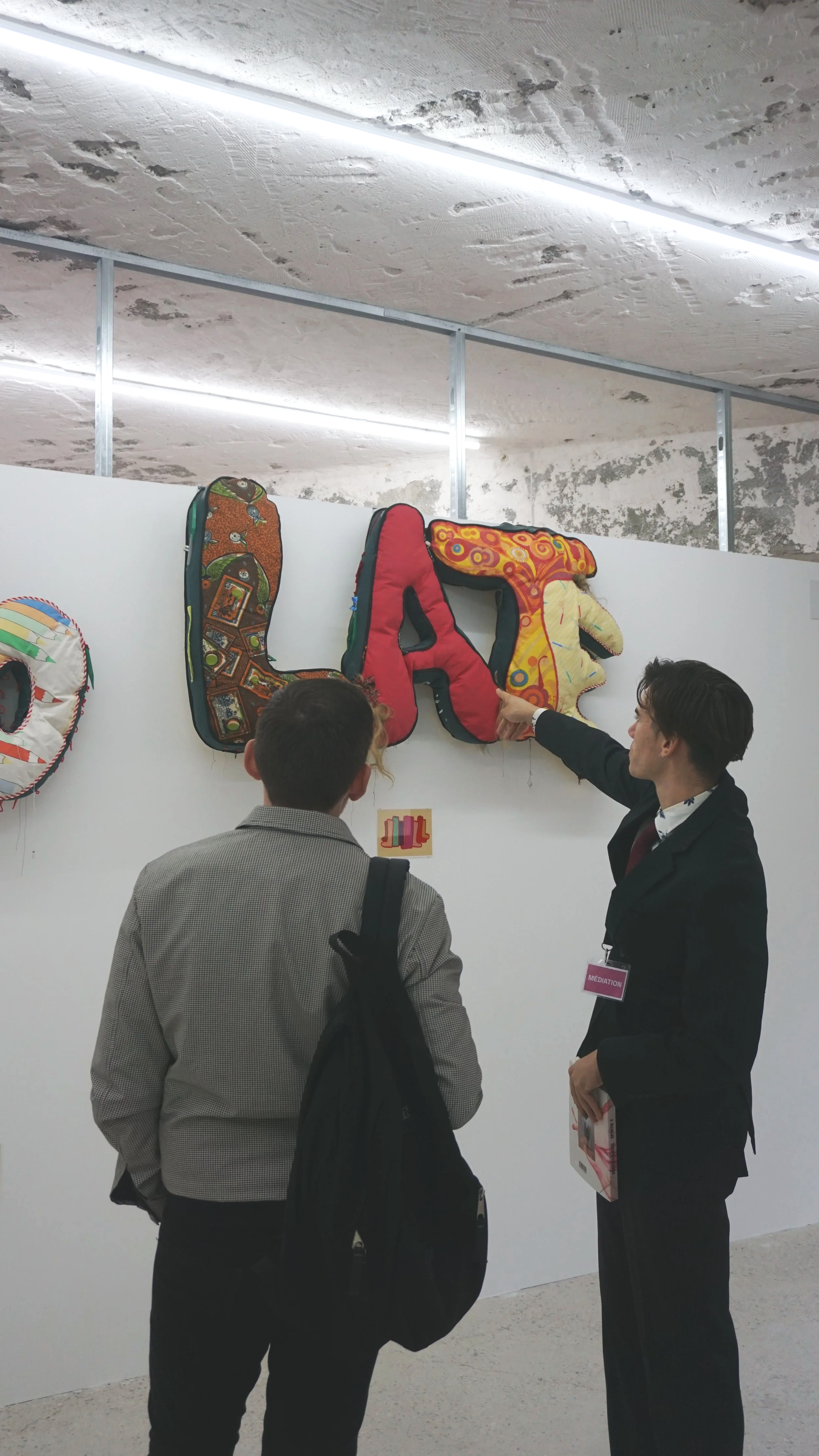 Médiation culturelle et visite guidée pour une foire d'art contemporain à Paris