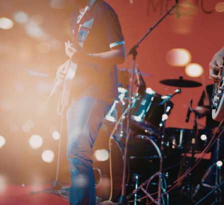 Interventions de groupes de musique à destination des séniors, ARTORA