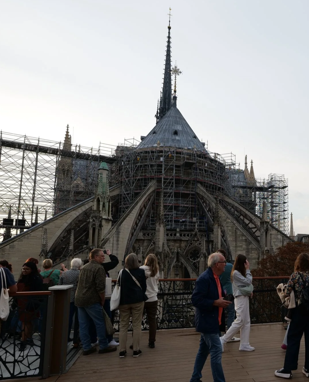 Atelier familial autour de la reconstruction de Notre-Dame, animé par Artora lors des Journées Européennes du Patrimoine.