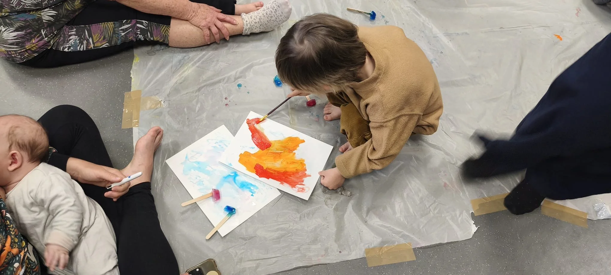 Ateliers pour les Tout-Petits dans une bibliothèque, ARTORA