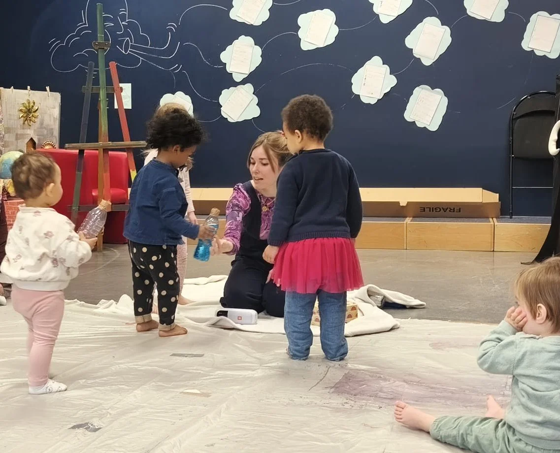 ATELIERS POUR LES TOUT-PETITS EN BIBLIOTHEQUE