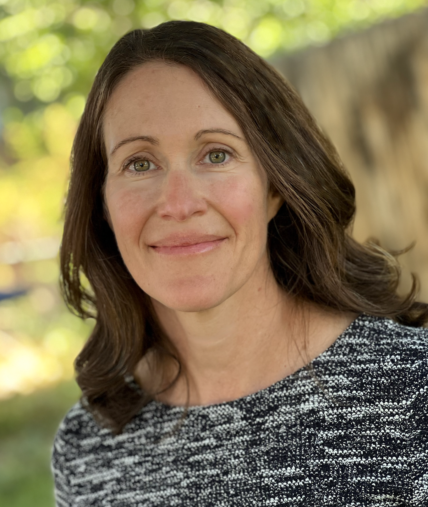 Susan Renaud headshot