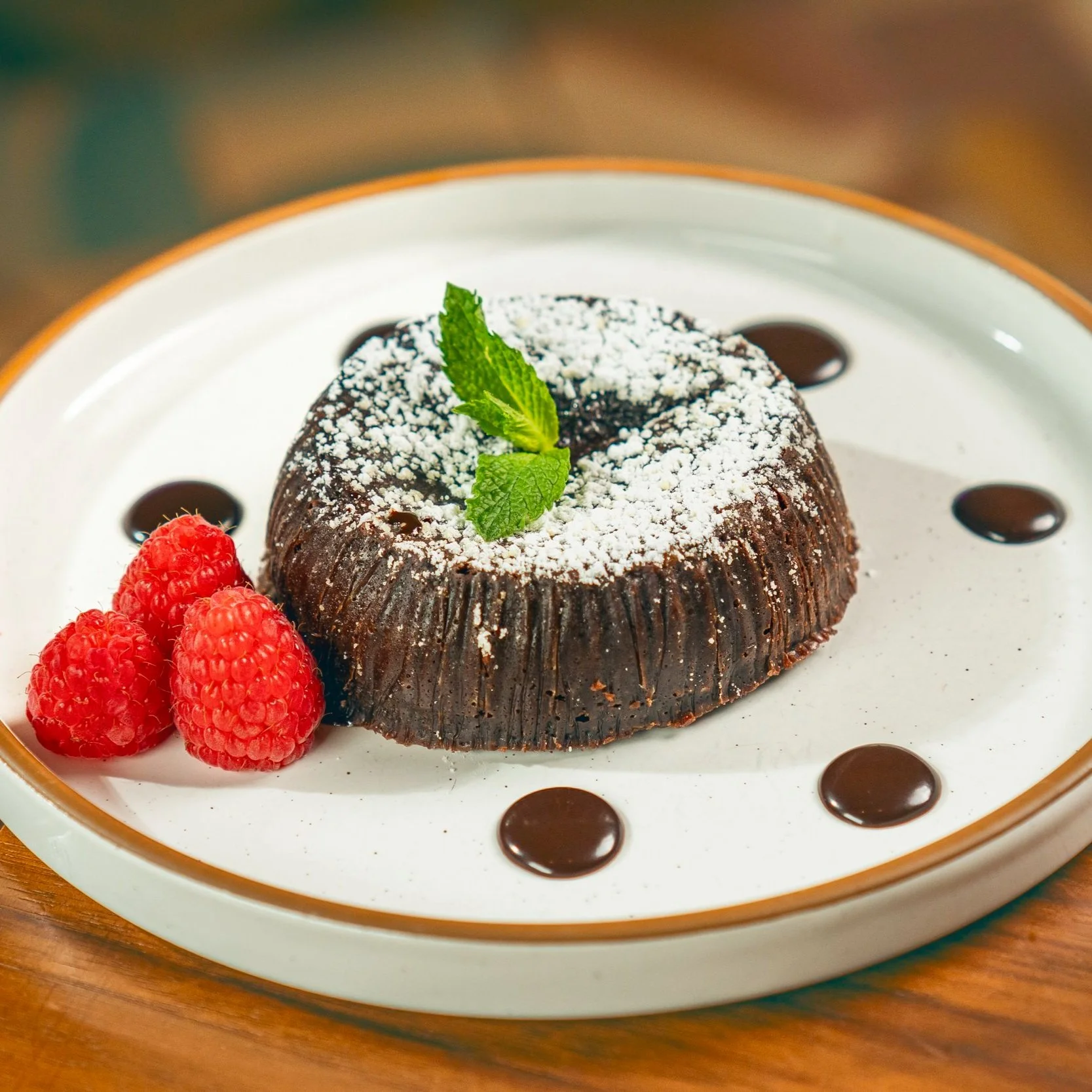 Chocolate+Lava+Cake.jpg