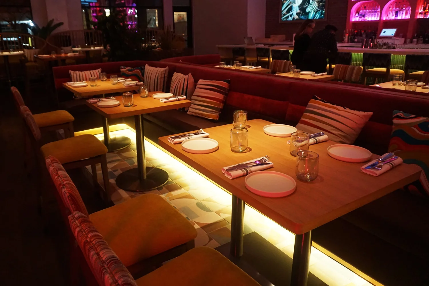 Tables at Meximodo Metuchen