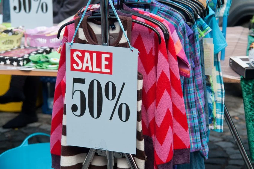 Budget Beauty: Easy and Affordable Fashion and Makeup Tips