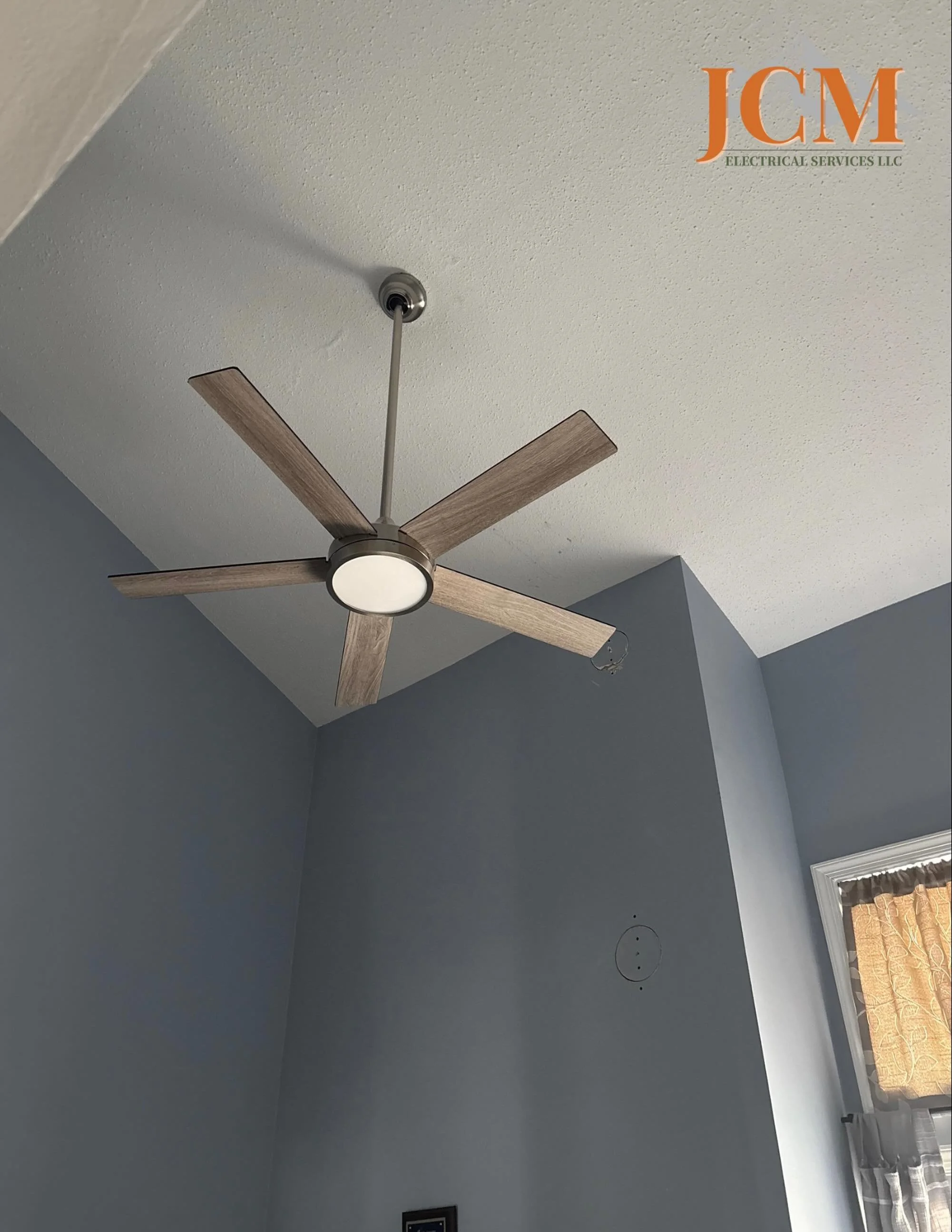 ☀️ Summer temperatures are here!

This project featured the installation of a high-angle ceiling fan, helping improve airflow and keep the space comfortable during the hottest months of the year. ⚡

Whether you&rsquo;re replacing an outdated fan or a