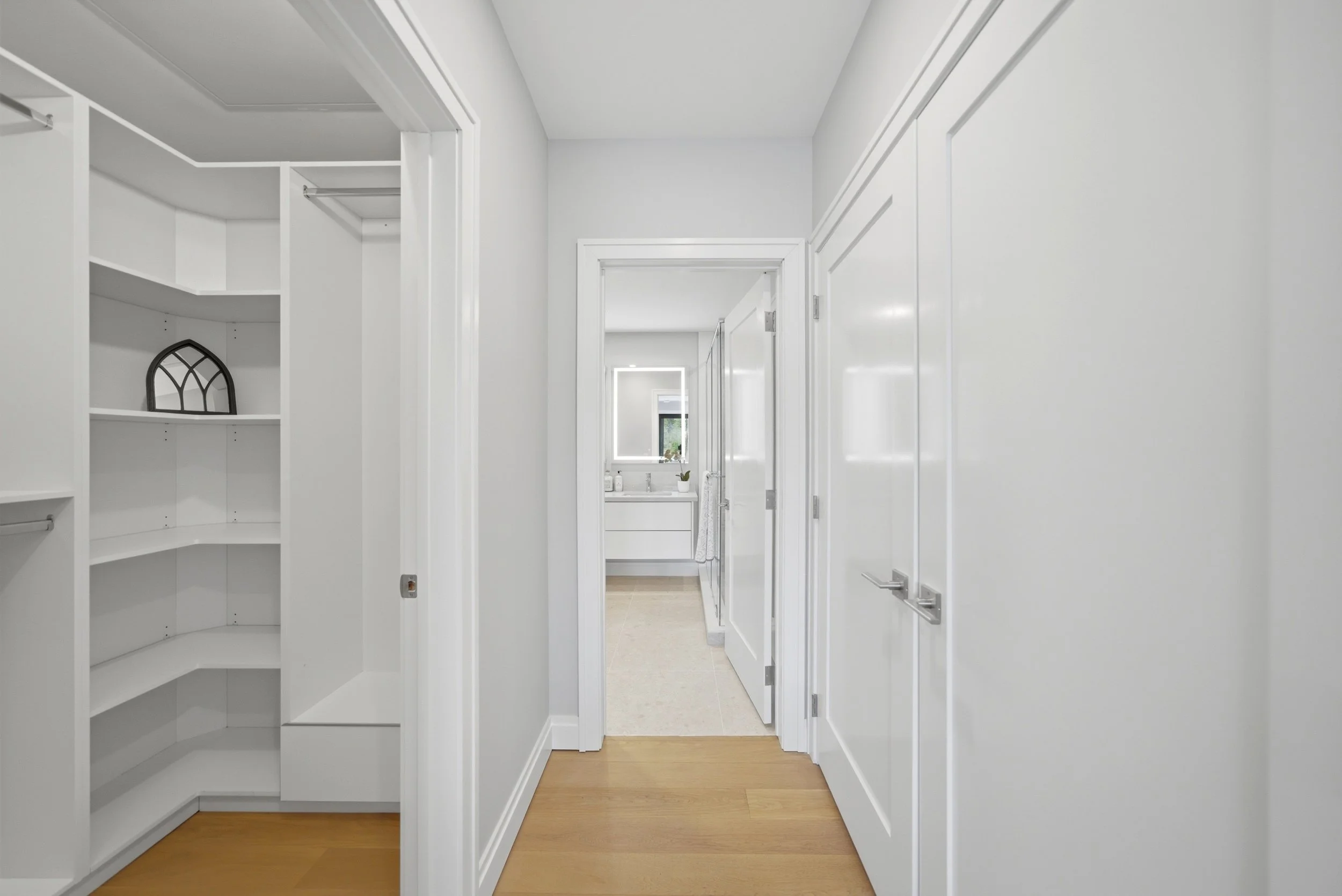 7) Bedroom (4).jpg