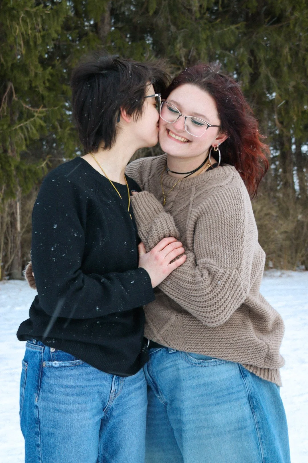 Aanika&Lindsay-56.jpg