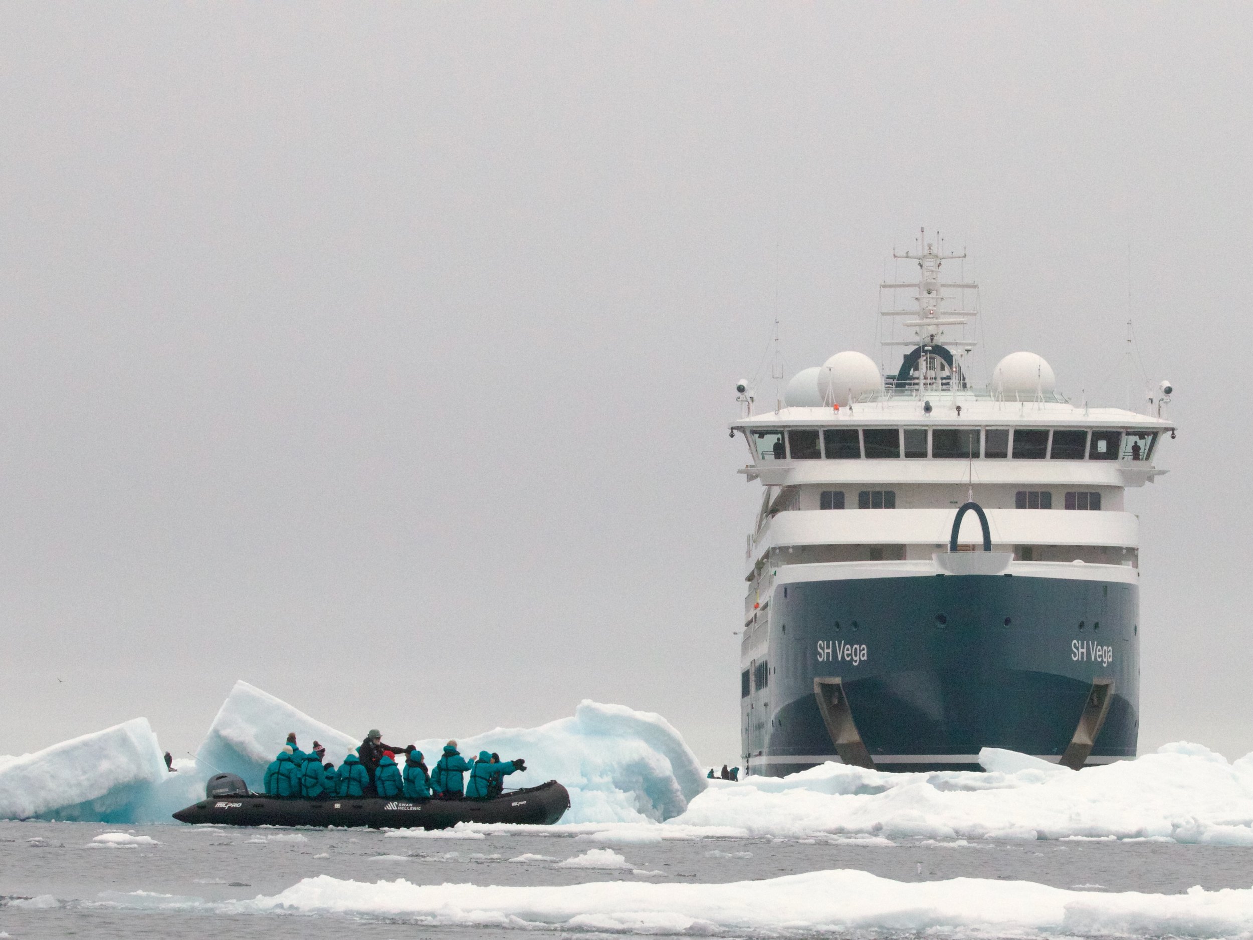 EXPEDITION CRUISES