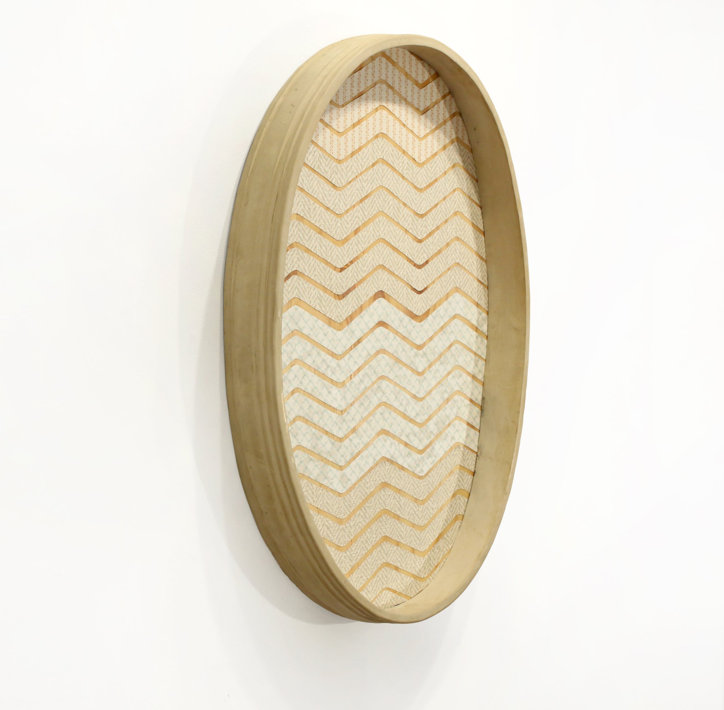 Circle Molding with Wallpaper.jpg