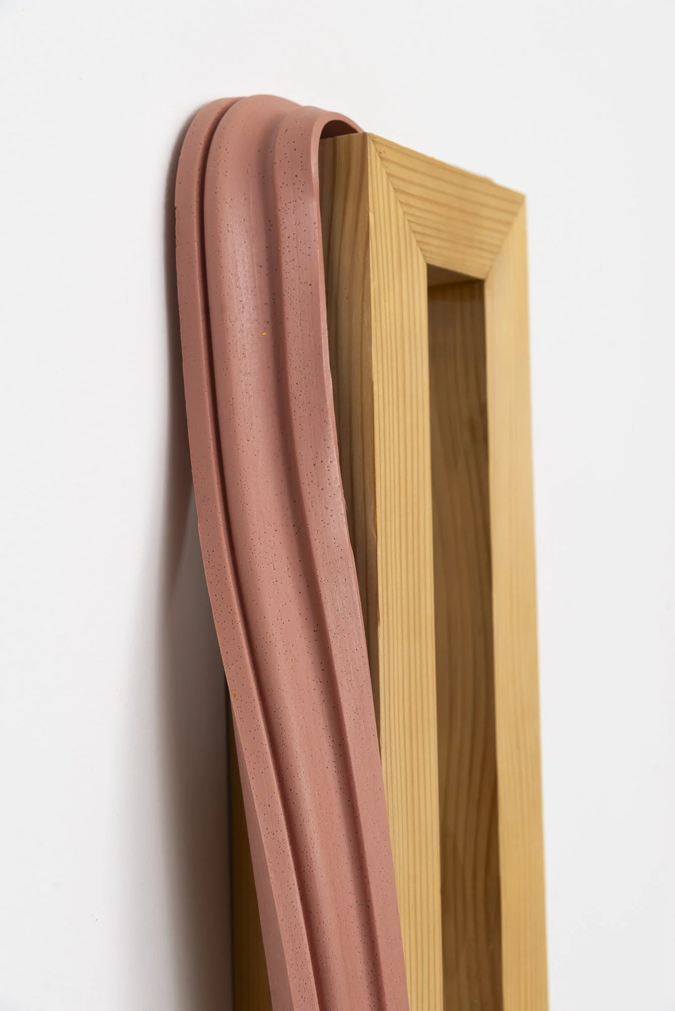 Wallpaper Frame w molding (Untitled)_06.jpg