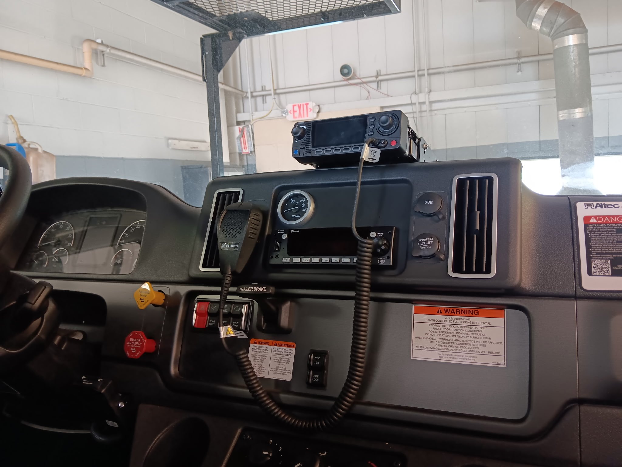 236 VCH CH & Mic.jpg