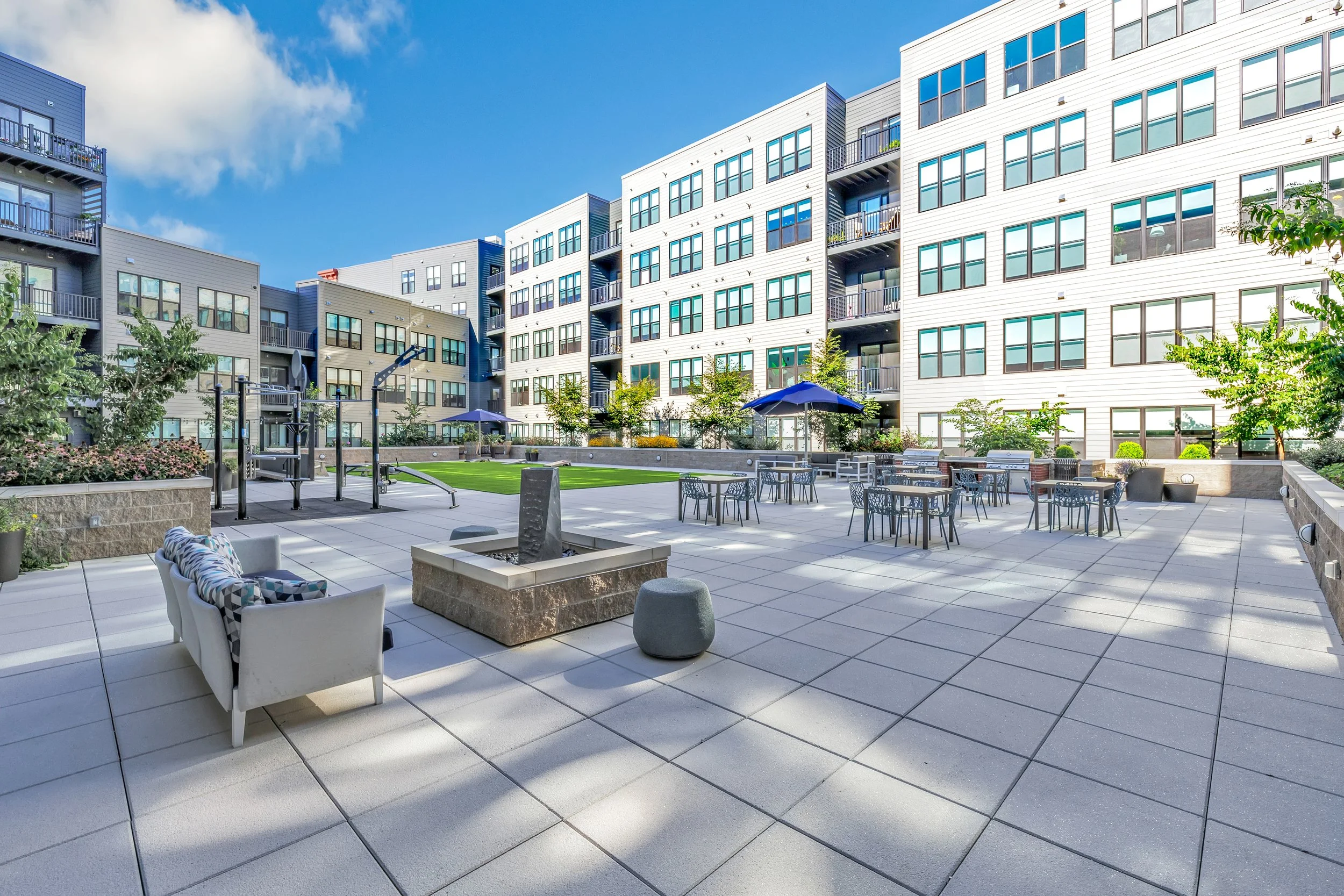 Beautiful Outdoor Resident Amenity