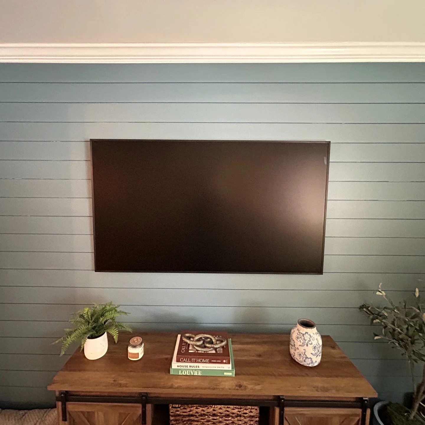Need your TV mounted or pictures professionally hung? We provide secure, level, and clean installations for your homes. Crooked frames or messy wires aren't in our vocabulary!