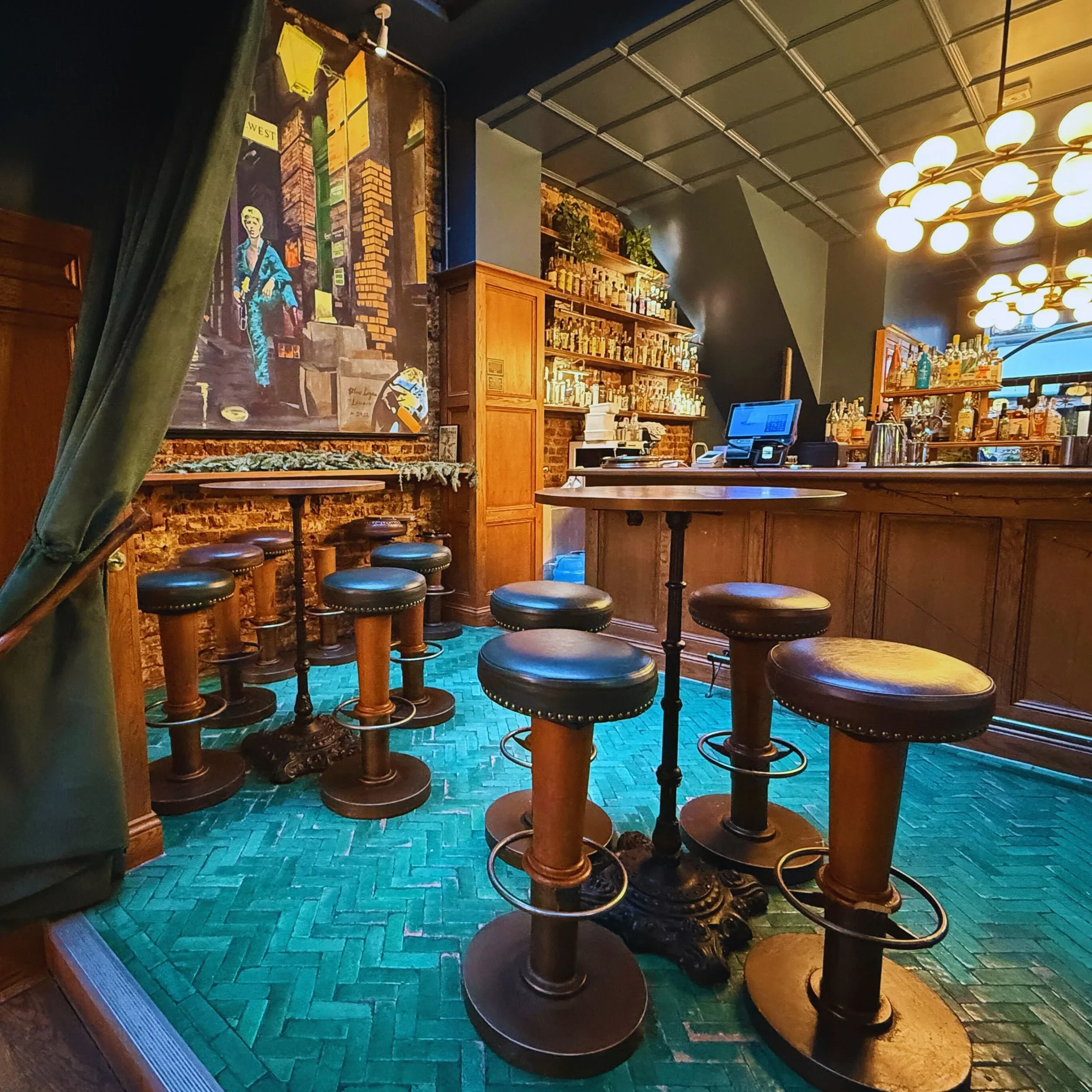Inside the Starman Pub