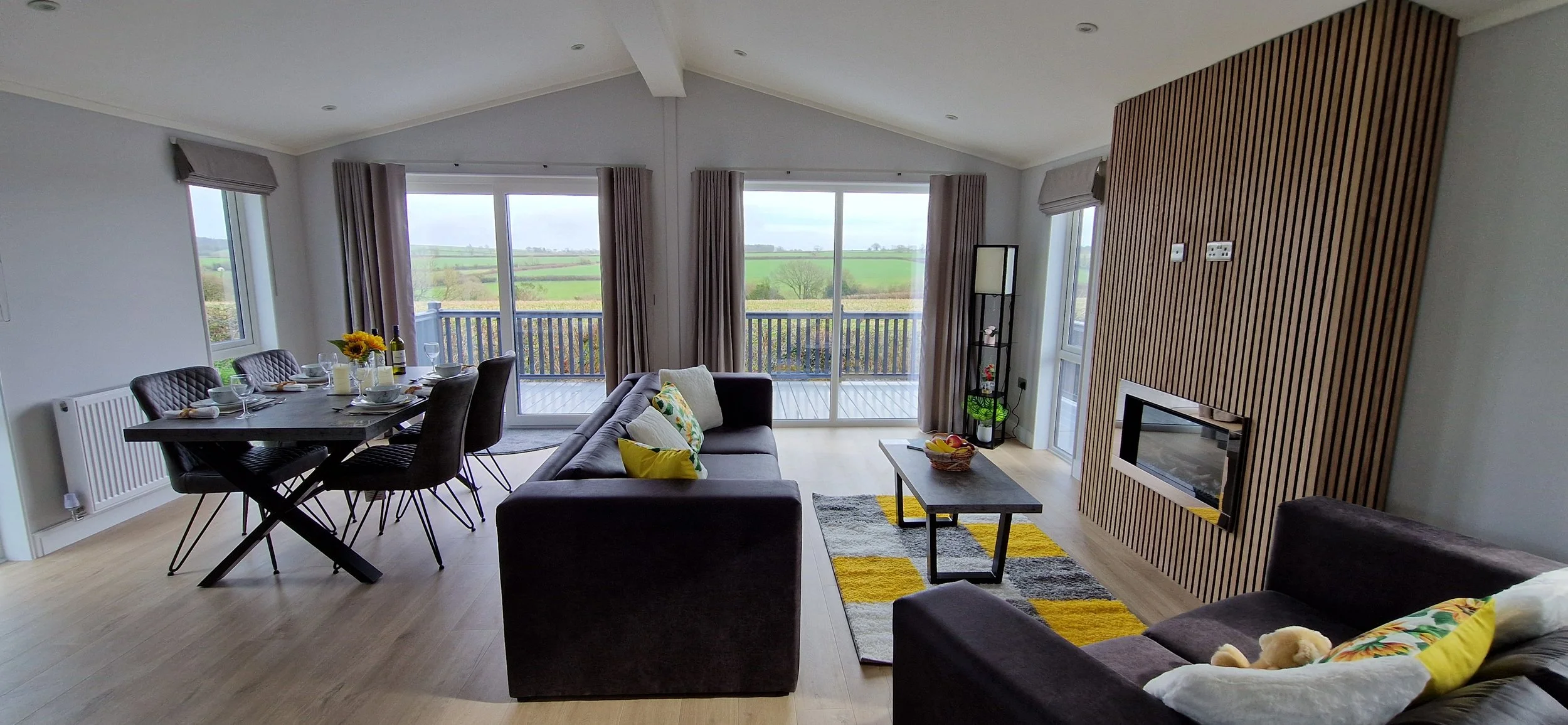 H3 Harbur Minimalistic_customer images-2.jpg