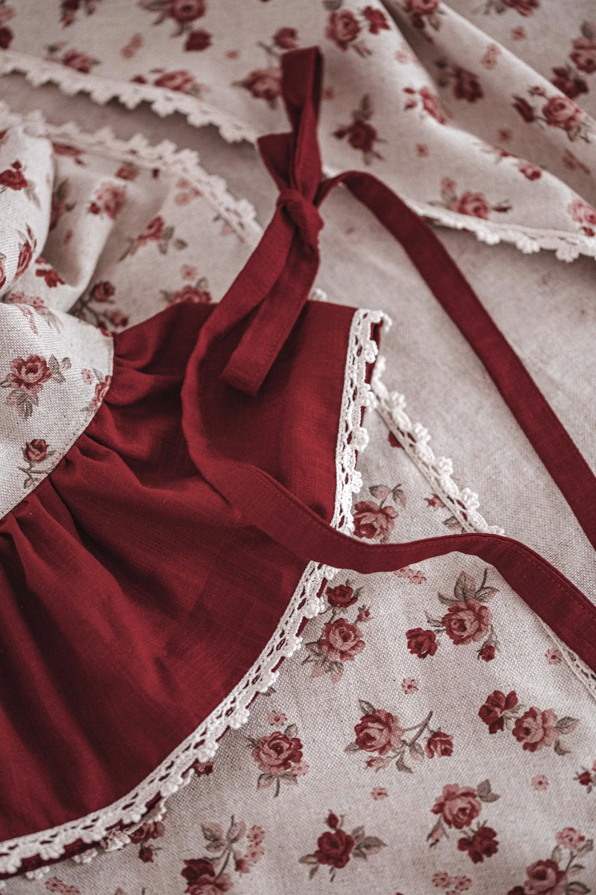 details photography boho red sleeve with lace