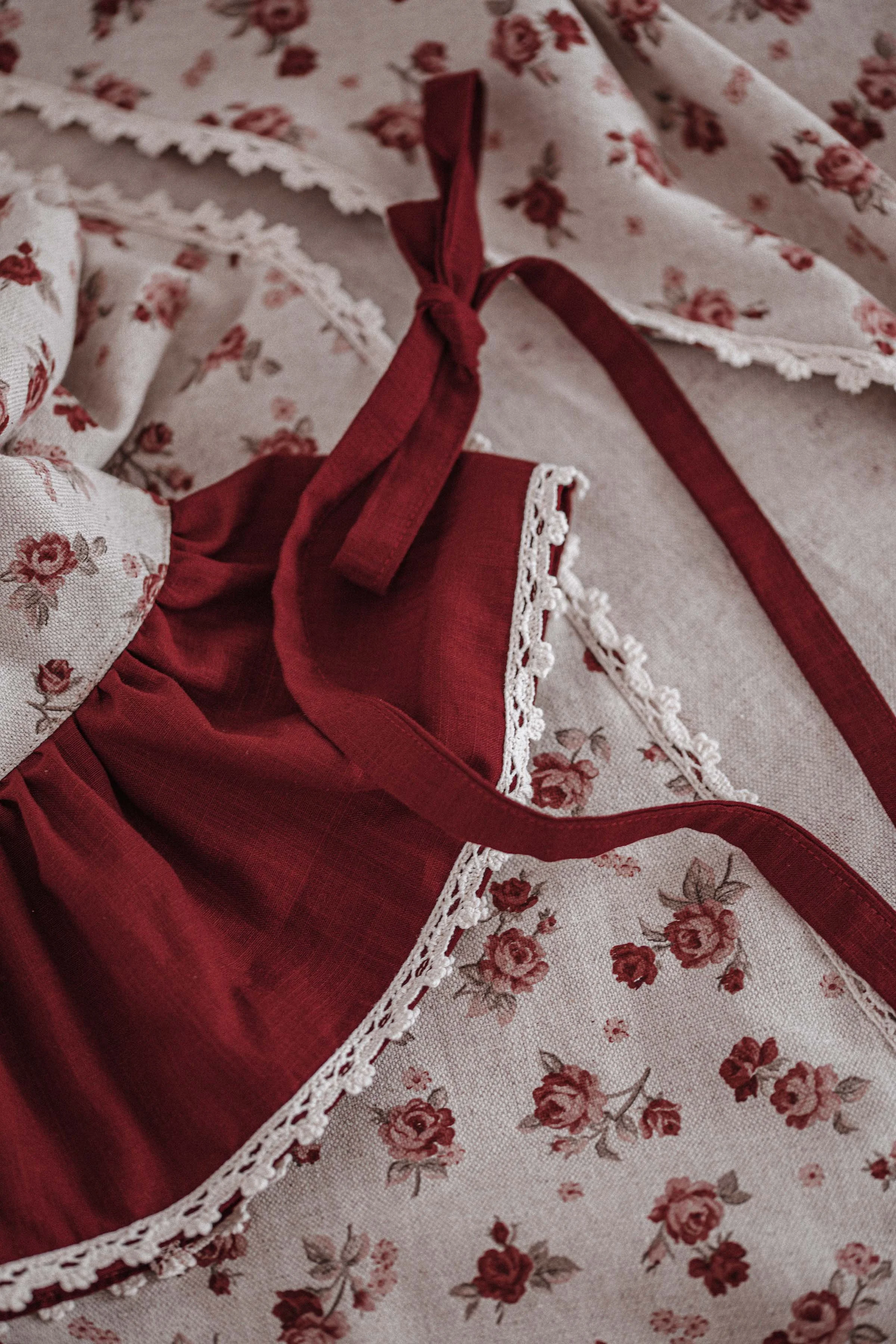 details photography boho red sleeve with lace