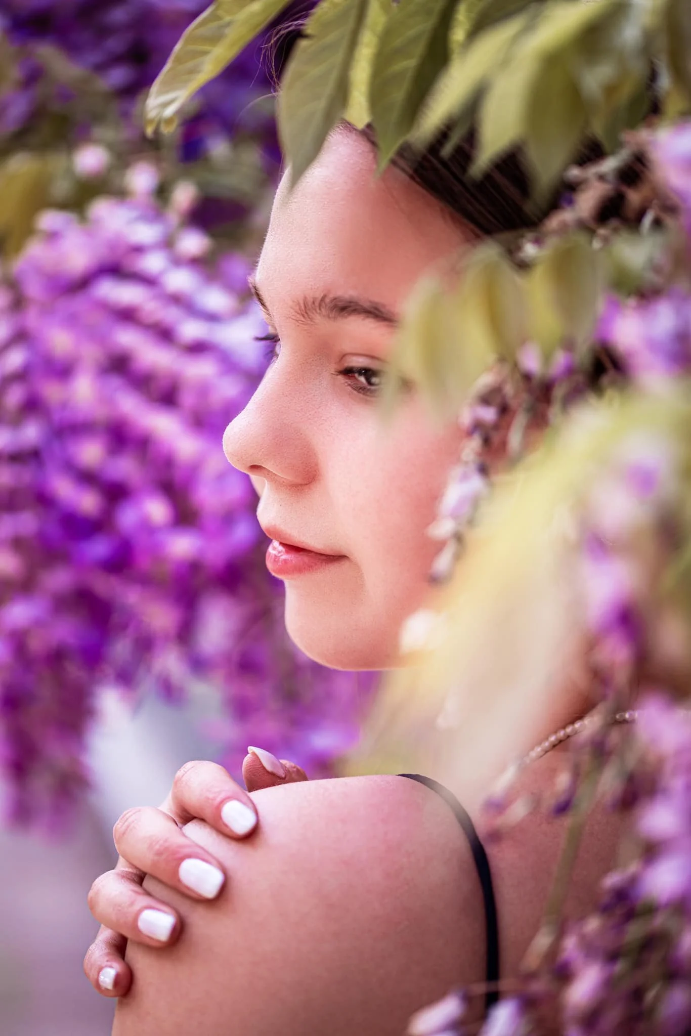 a gentle girl and the purple flowers detail photoshoot