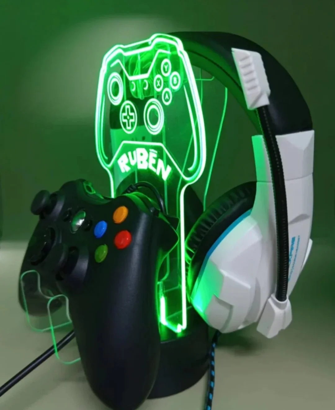 Soporte para cascos y mando gamer