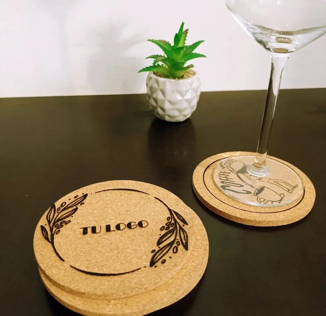 Posavasos de corcho personalizados
