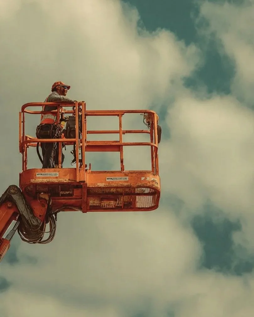 Operate a Telescopic Boom Handler