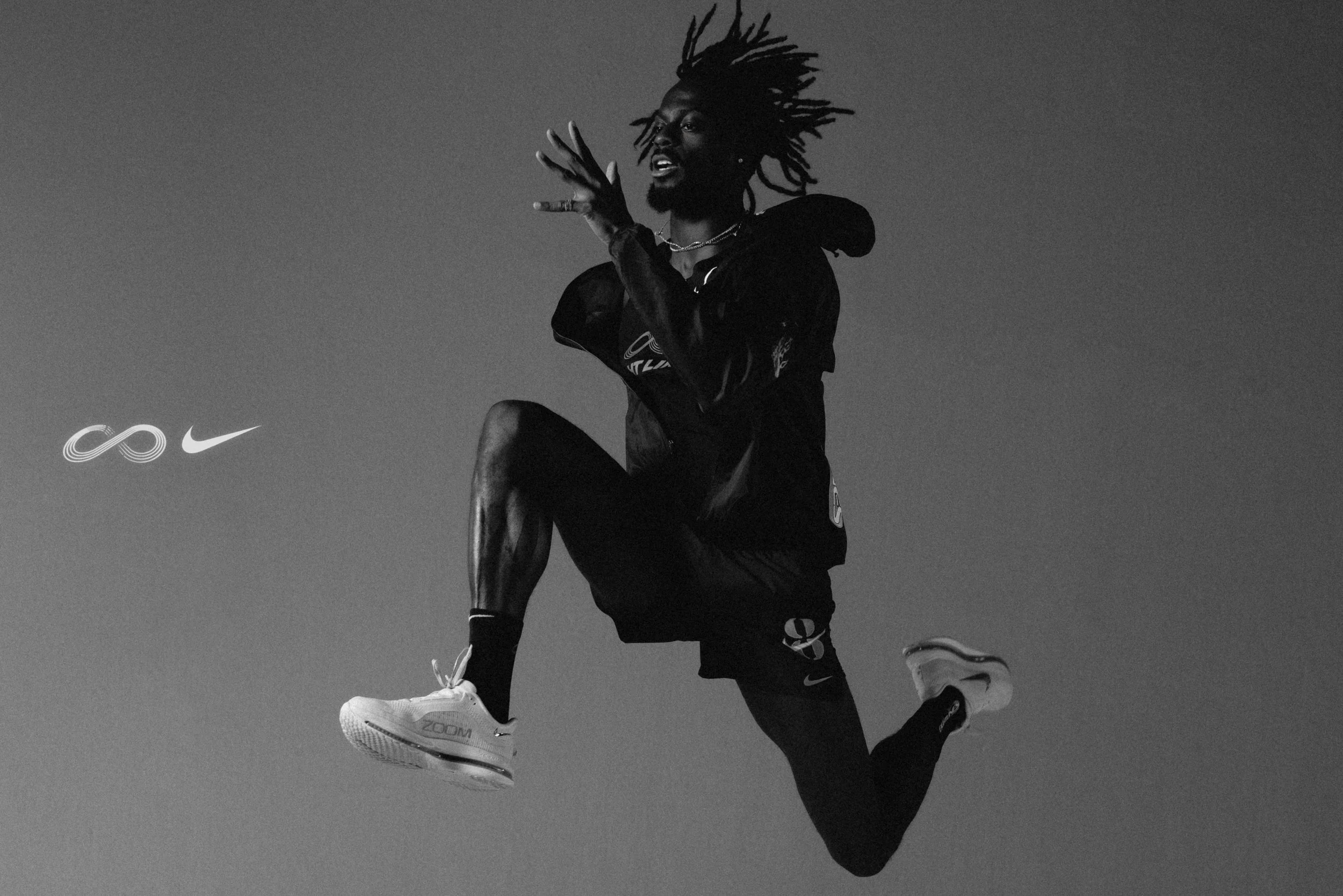 EIGHT LINES NIKE1535-Edit copie.jpg