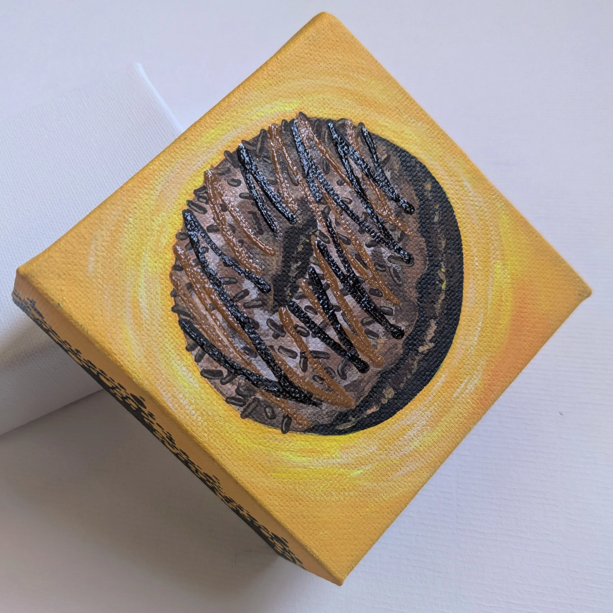 4x4-Donut-chococaramelsyrupbrownieonyellow-detail.jpg