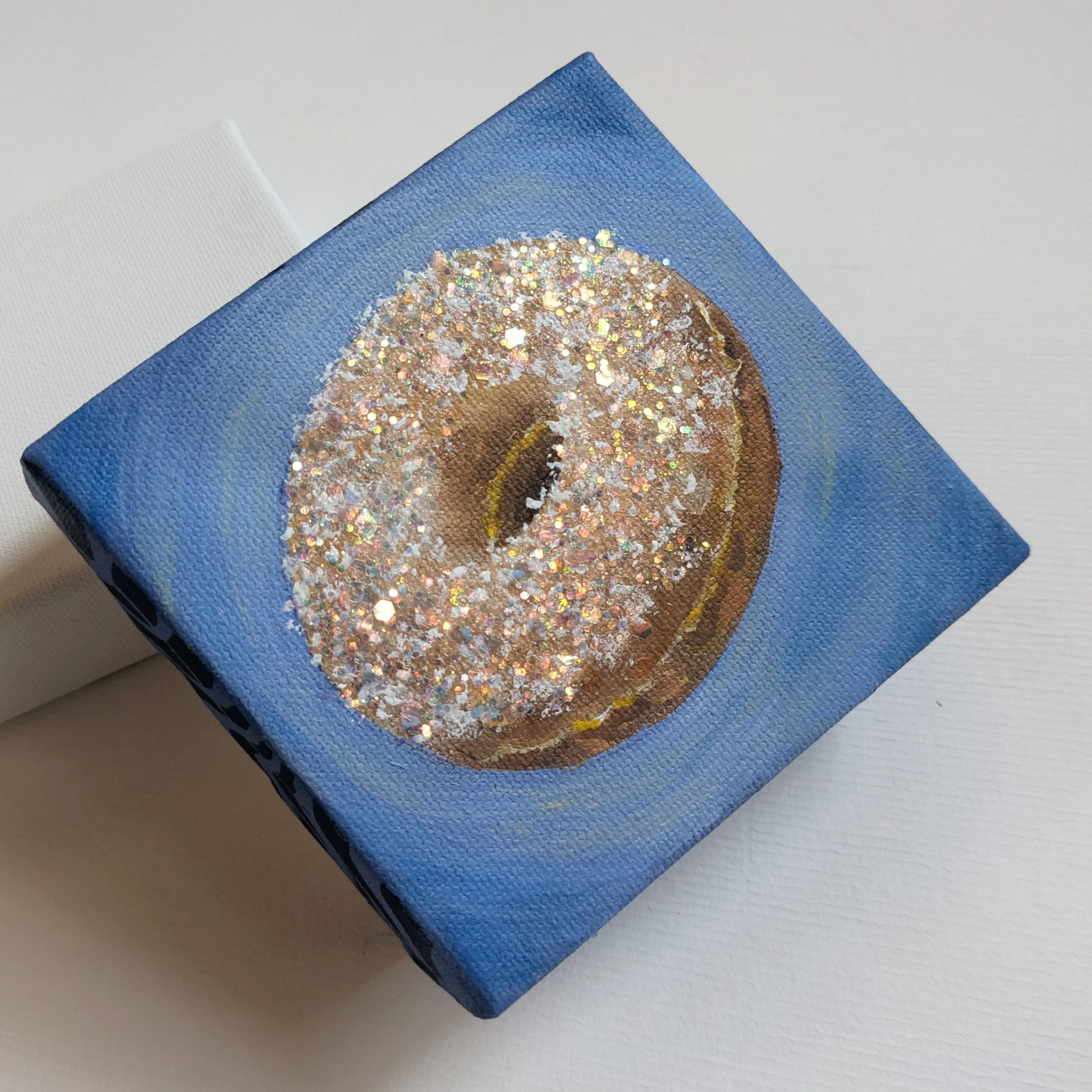 4x4-Donut-coconutglitter-detail.jpg