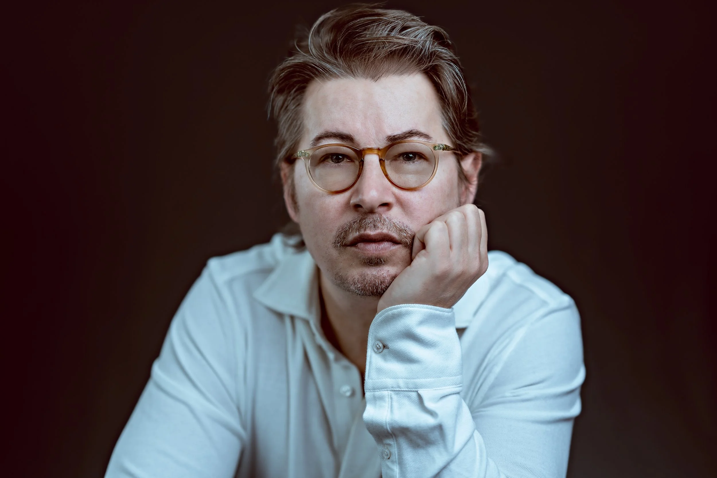 Award-winning Narrator Records Audio Version of The Death of the Shadow Merchant 